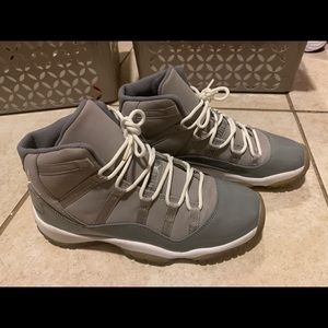 Jordan Retro Cool Grey